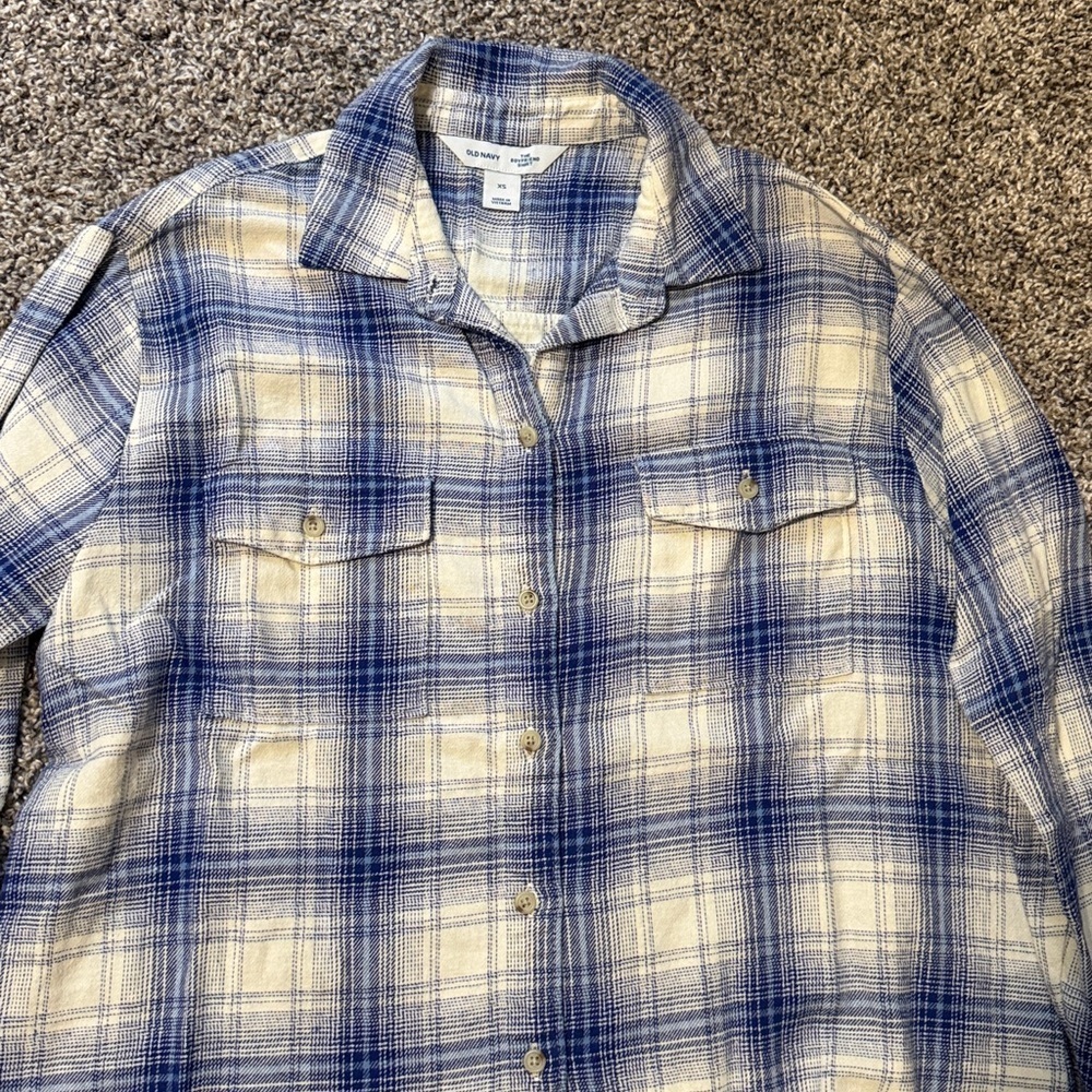 Old Navy Boyfriend Flannel - Picture 4 of 4